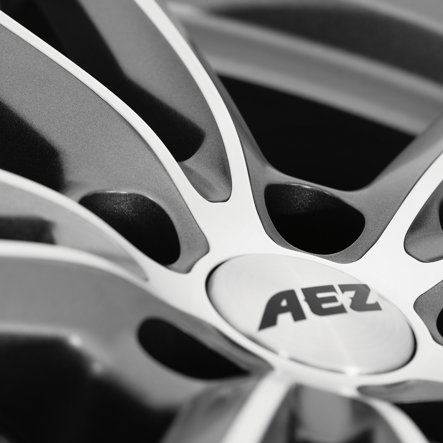 AEZ Tioga titan 7.5x18 ET48 5x112 18