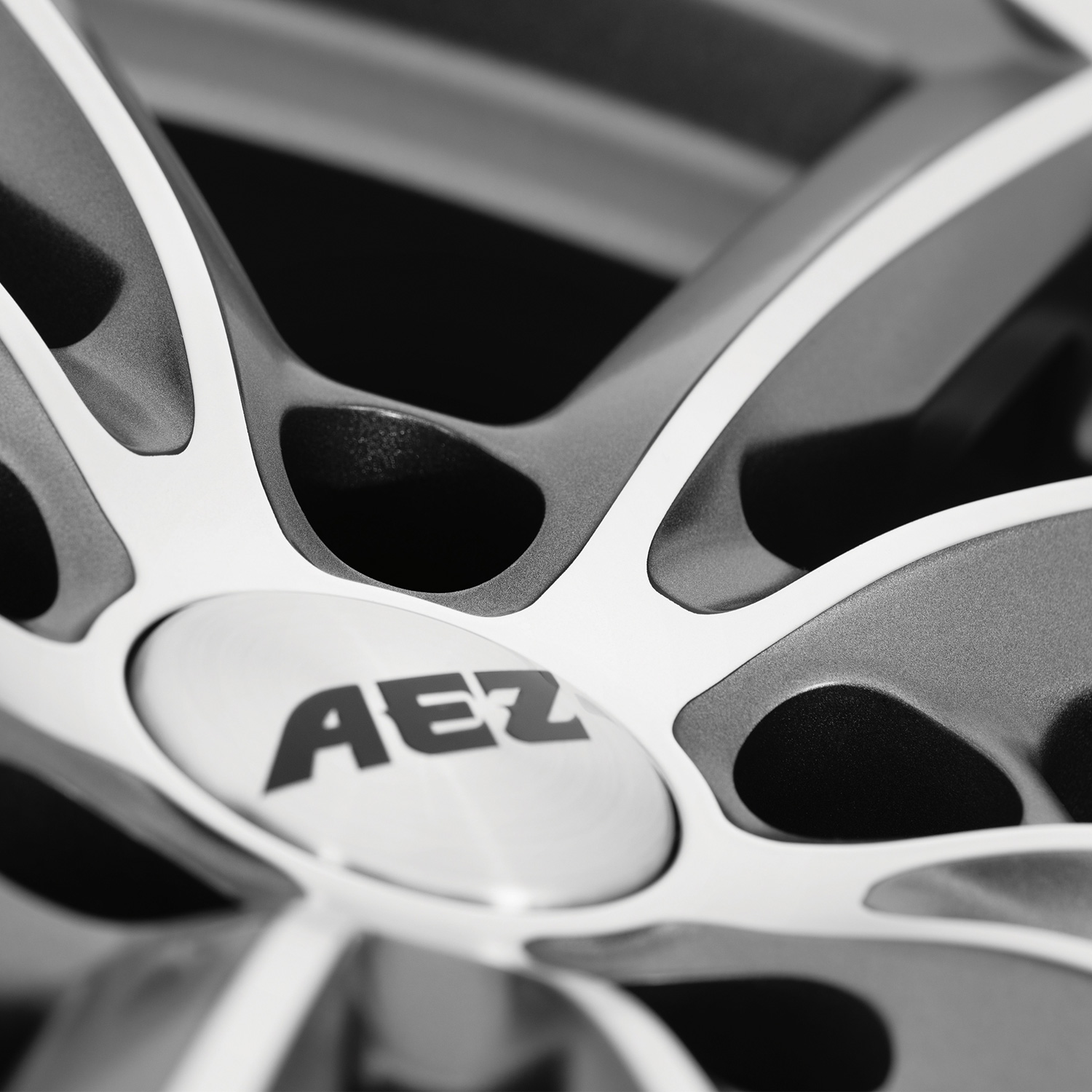 AEZ Tioga titan 7.5x18 ET48 5x112 18